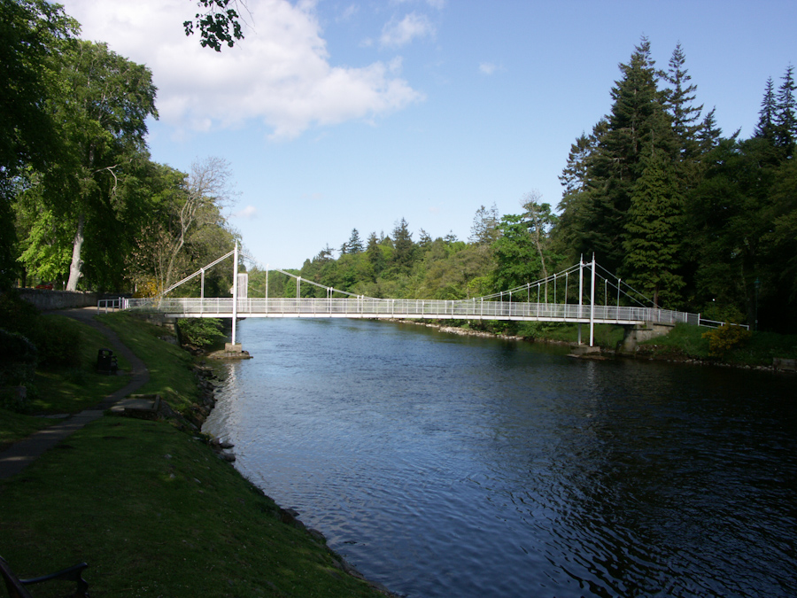 Inverness, Ness Islands, Footbridge